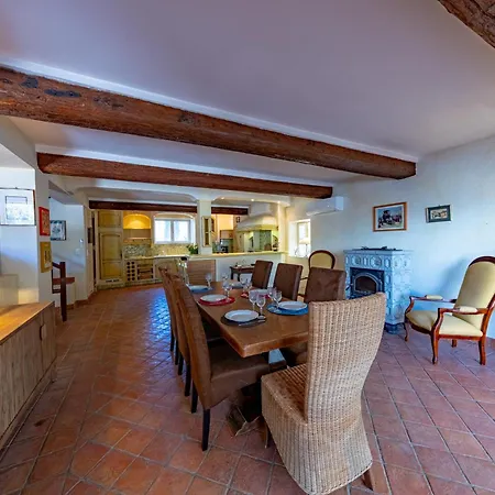 Domaine La Yole Wine Villa Vendres