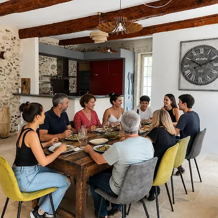 Domaine La Yole Wine Villa *
